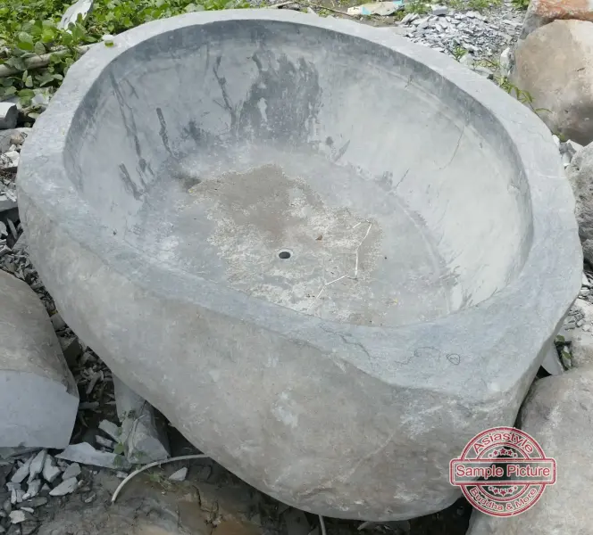 Product image 3 of the product “Riverstone bathtub, natural surface, polished inside. Dia approx 191-200cm Height 51-60cm ”